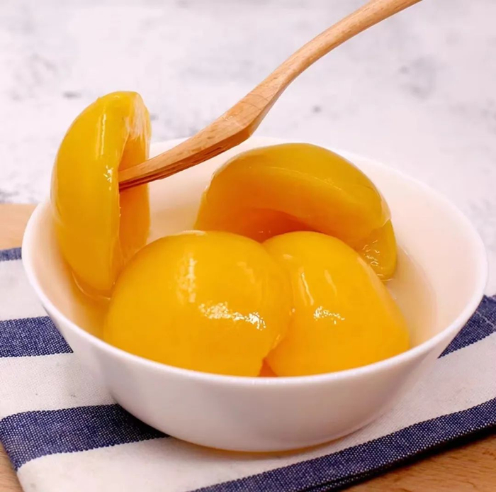 黄桃罐头在东北能“包治百病”。/淘宝截图