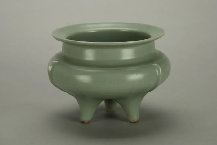 南宋龙泉青瓷鬲式炉