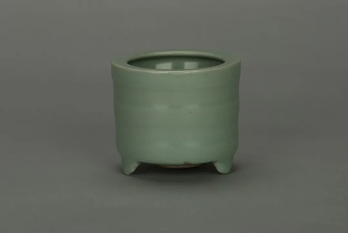 南宋龙泉青瓷奁式炉