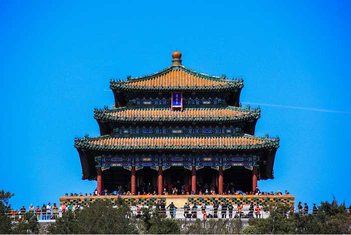 位于景山公园的万春亭，是市民游客俯瞰故宫、远眺北京的不二去处。图/IC photo