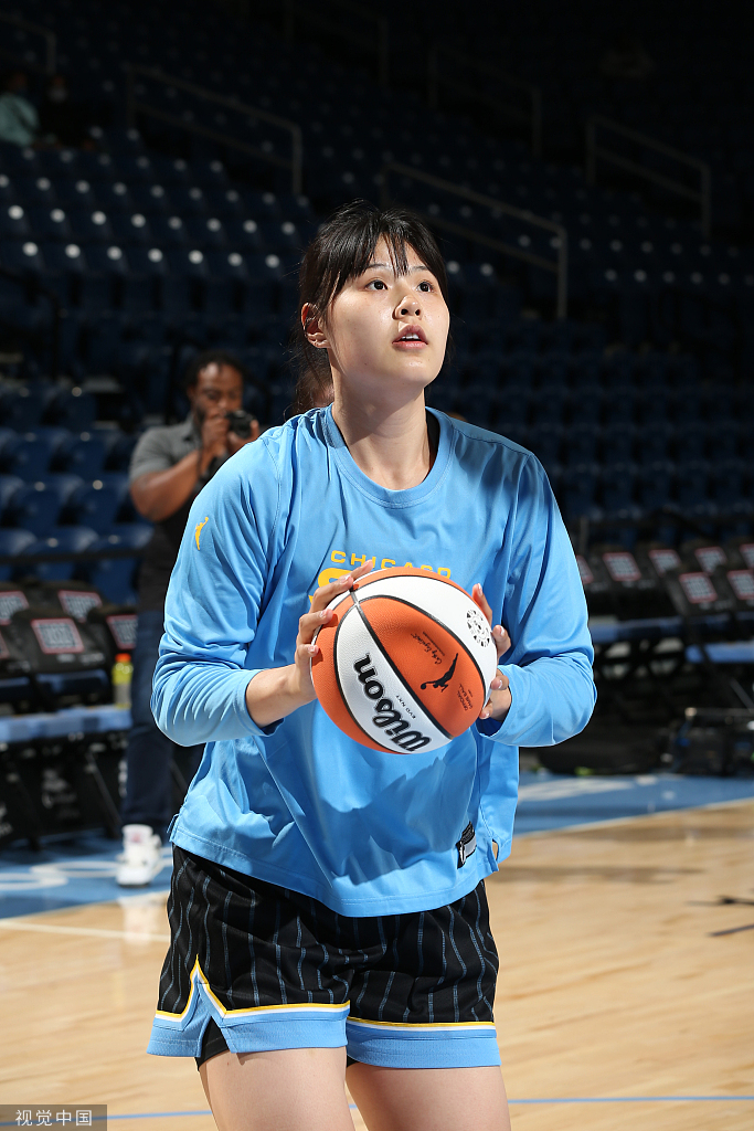 李月汝还在适应WNBA比赛。