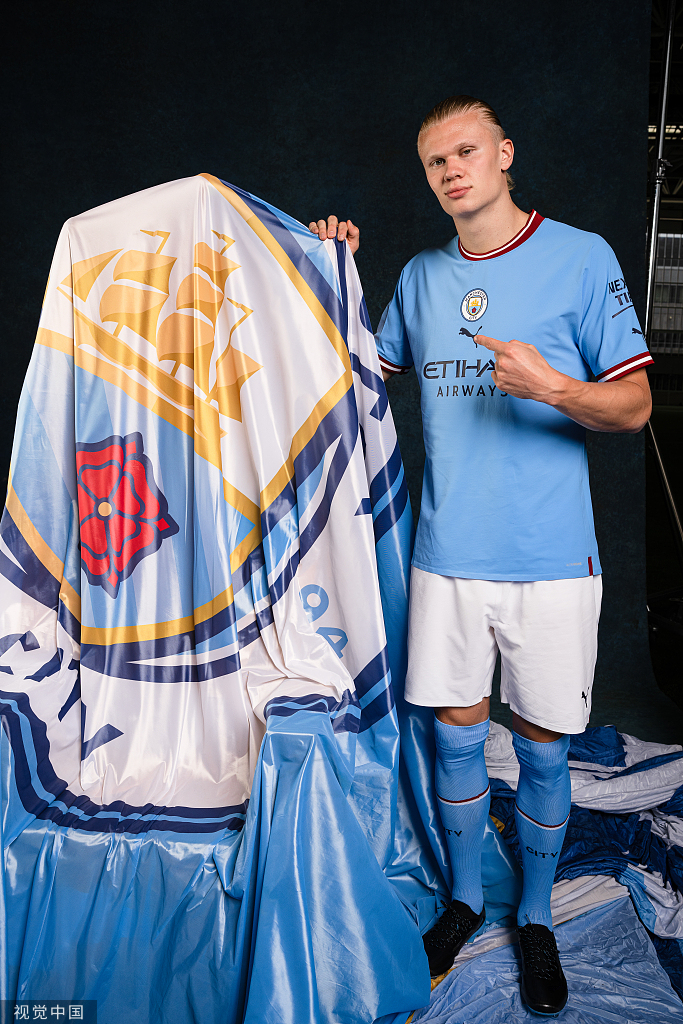 哈兰德和父亲，都将成为曼城队史的一部分。