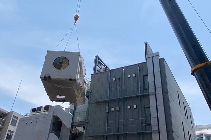 被拆下的“胶囊”