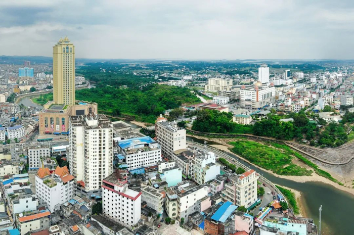 防城港东兴市景观航拍。图/图虫创意