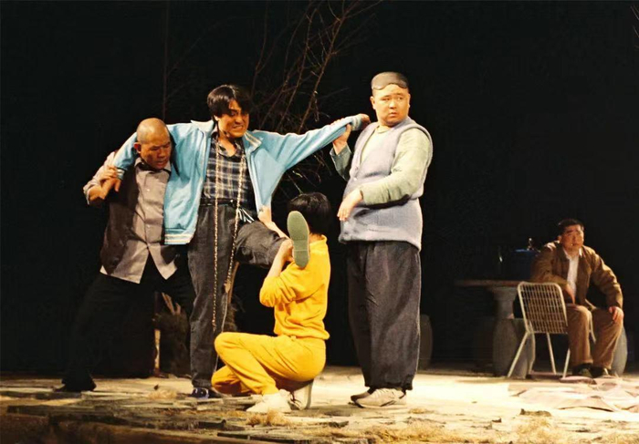 1993年版《鸟人》演出剧照。&nbsp; 北京人艺供图