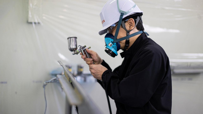 车企操作间内的日本产业工人 有关公司官网截图