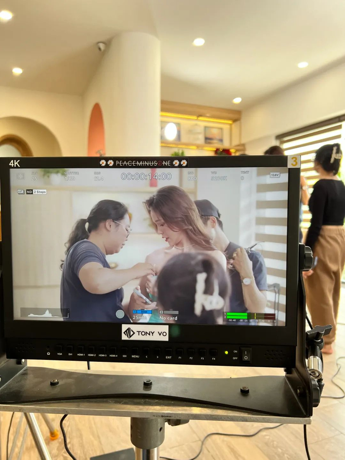 团队正在录制视频内容&nbsp;黎叔供图