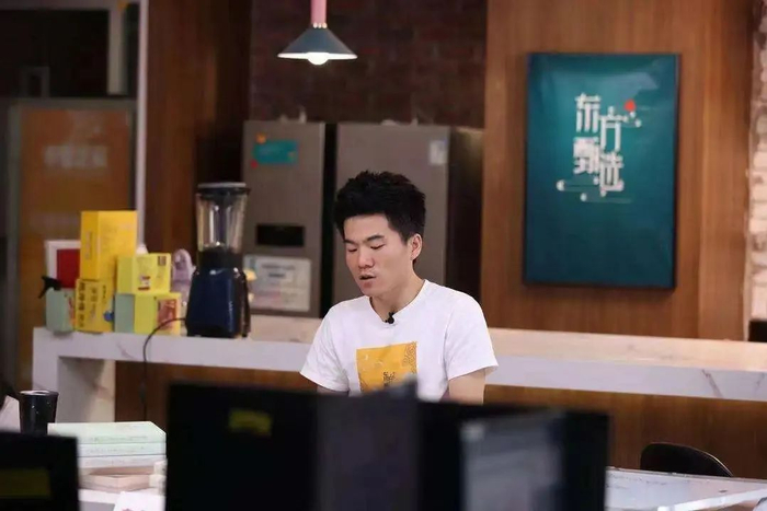 董宇辉 本文图片均来自微信公众号@&nbsp;西安外国语大学&nbsp;