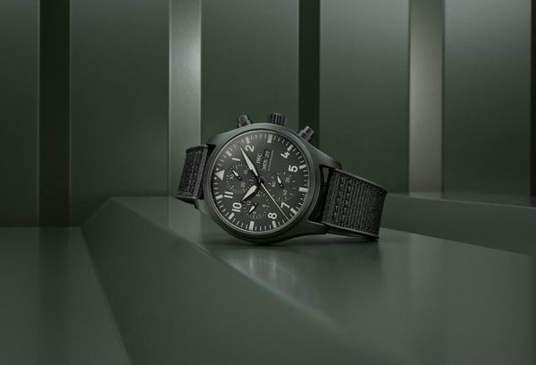 IWC万国表 TOP GUN系列绿陶瓷“森林绿”表款