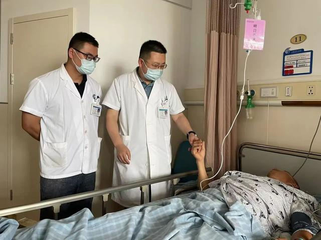 采摘杨梅切记安全第一