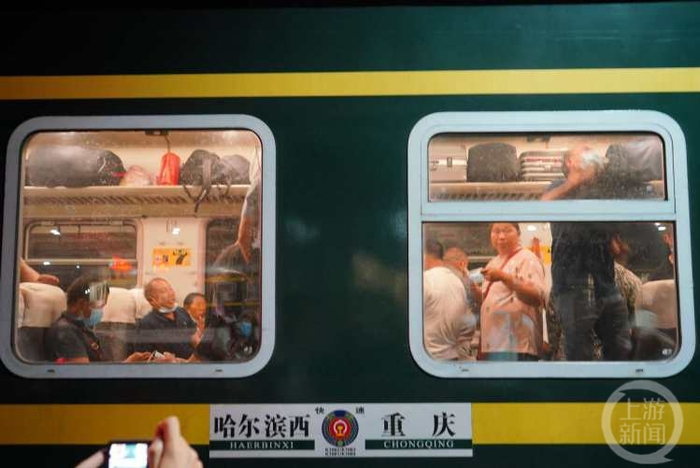 △即将出发的列车