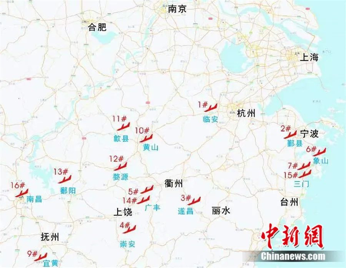 图为“杜立特行动”15架美国轰炸机降落在赣浙闽皖地区的分布图。罗时平 制作