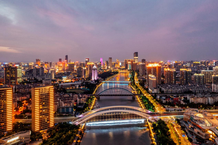 奉化江岸夜景实拍图