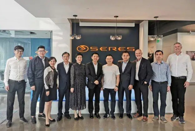 右三：James Taylor 右四：罗冠宏 右五：张正萍