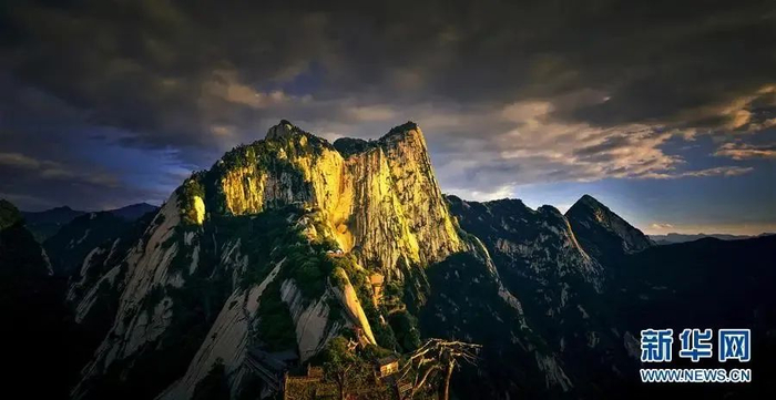 华山西峰景色（资料图）。图源：新华网