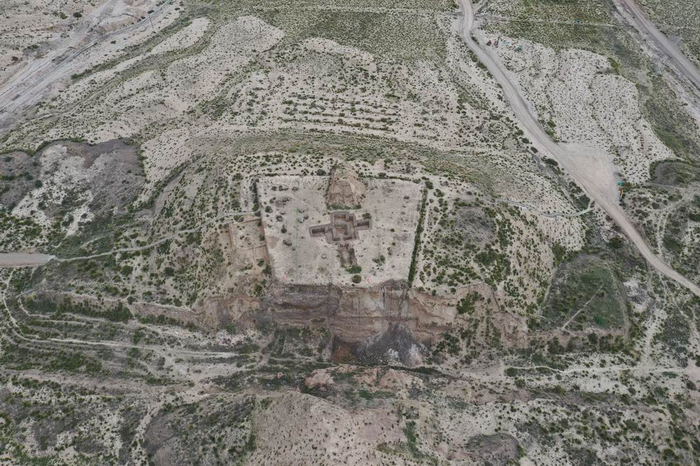 重新清理的血渭一号墓