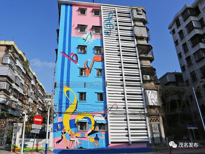 个性的涂鸦给老城区带来了新面貌。