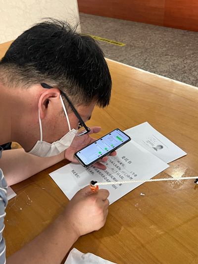 马建在中国医学科学院肿瘤医院陪诊&nbsp;受访者供图