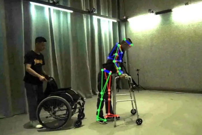 患者自主行走步态分析