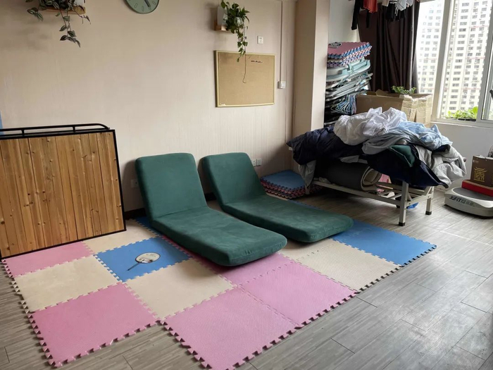 家政中介公司的供阿姨们休息的地垫