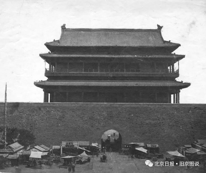 1880年代，被烧毁前的正阳门城楼。