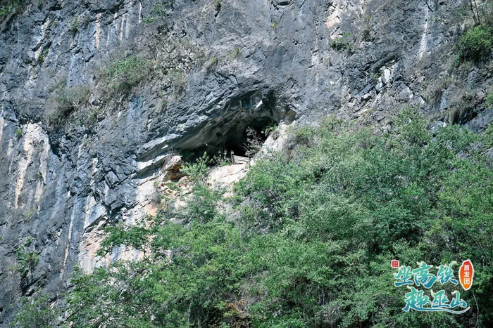 山壁上的悬棺 李一鸣 摄