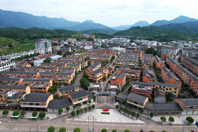 无人机拍摄的江西宁都县小布镇大土楼村。（宁都县委宣传部供图）