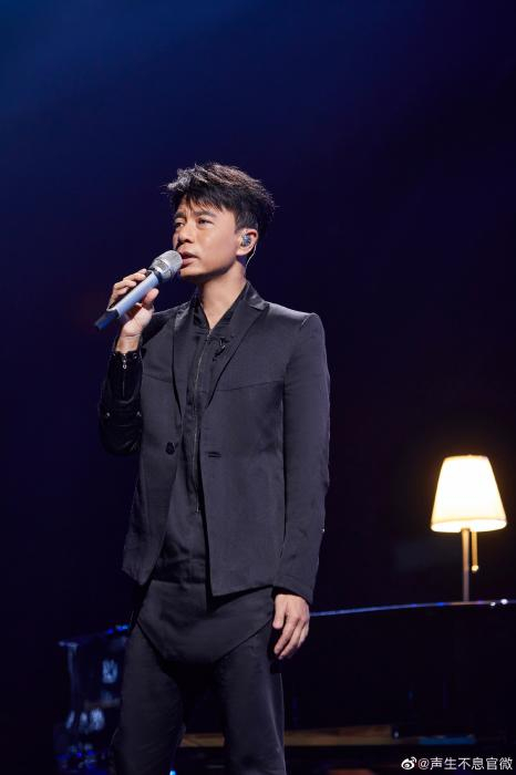 李克勤。图片来源：芒果TV《声生不息》节目官方微博