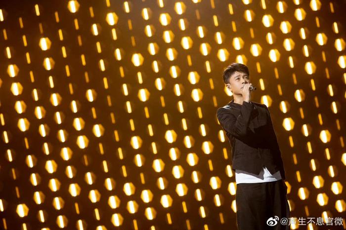 李克勤。图片来源：芒果TV《声生不息》节目官方微博