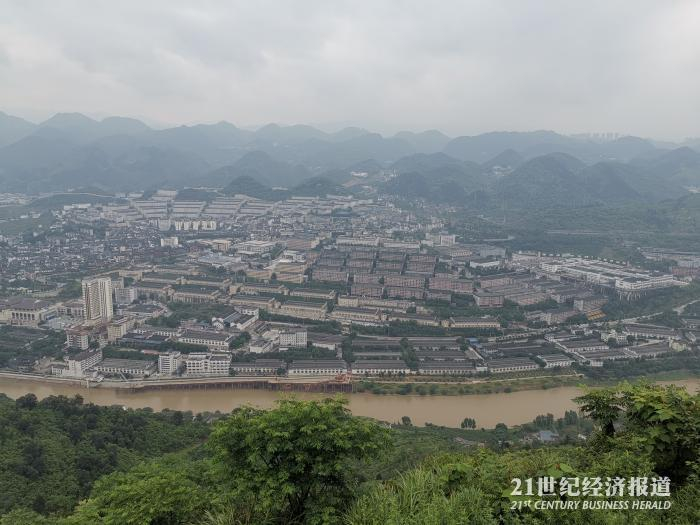 俯瞰贵州茅台生产车间 文静摄于2019年6月