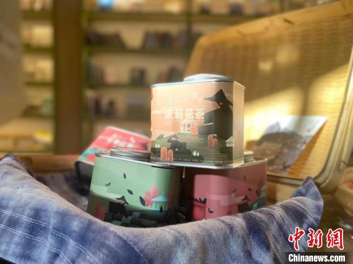 林露露用文创手法活化在地资源，为村民增加收入。　受访者供图