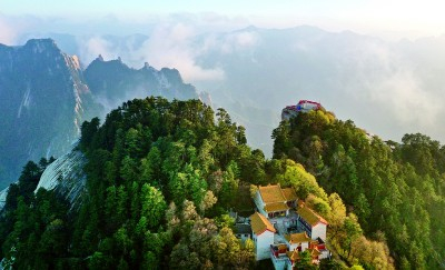 陕西华山南峰&nbsp;新华社发