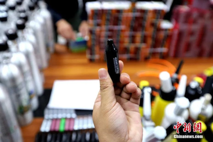 资料图：“笑气”。中新社记者 王中举 摄