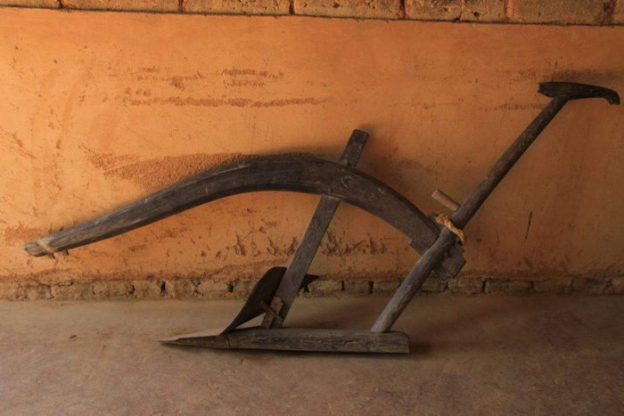 农村80年代常用的10种农具，用过的都老了，你认识几种？