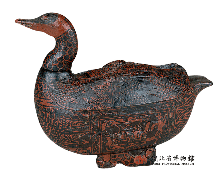 曾侯乙墓出土的彩绘鸳鸯形漆盒