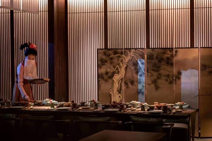 宫宴里，能体验古人的生活方式。受访者供图