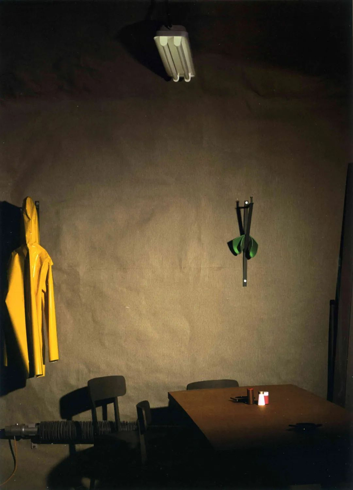 地下室，1999。托马斯·德曼作品