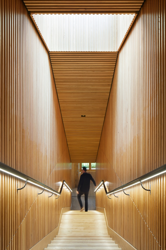 伊布斯托克学校食堂