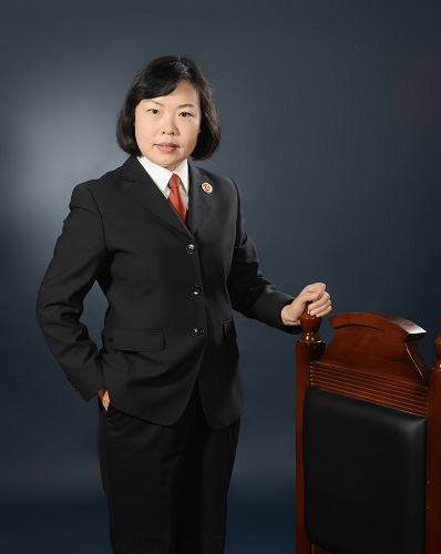 　　江苏省苏州市吴中区检察院第五检察部主任　赵芙蓉