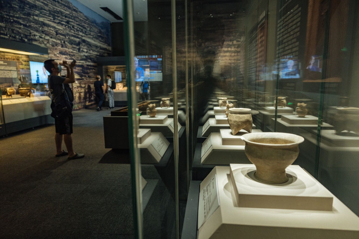 国家博物馆“积厚流广——国家博物馆考古成果展”上，不少考古出土的重要文物亮相。  新京报记者 浦峰 摄