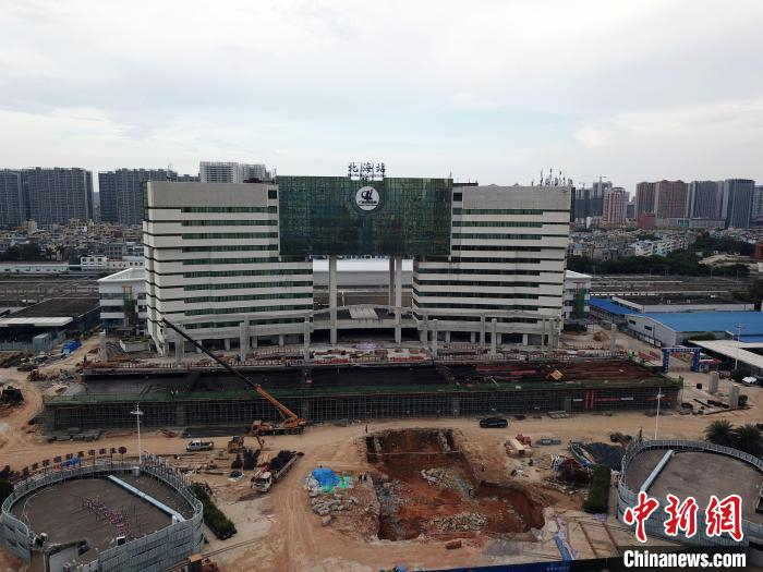 航拍北海站站改项目施工现场。　蒋雪林 摄