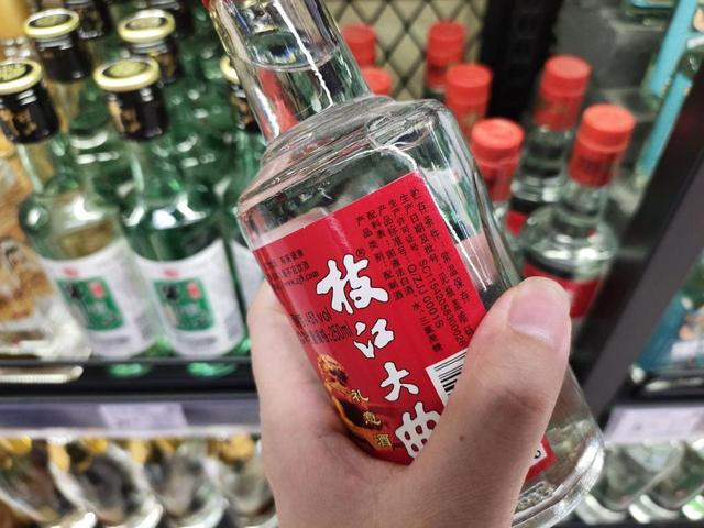 中国3大"光瓶白酒"别错过!好喝不贵,100%无添加,行家才知道