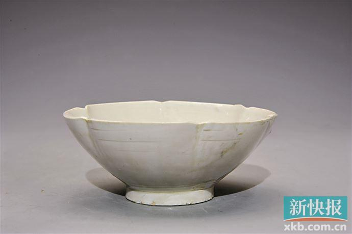 定窑瓷器的“白”与“花”使其独步北宋五大名窑