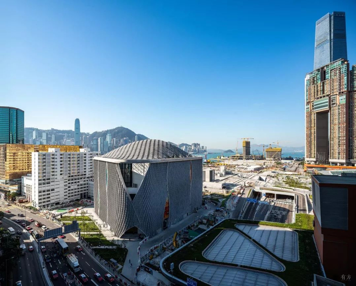 戏曲中心，香港西九龙首个落成的大型艺术表演场地