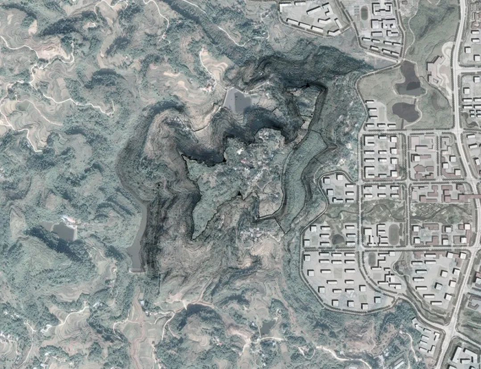 图3 赤牛城遗址及周边地形卫星影像图（制图：白莹）