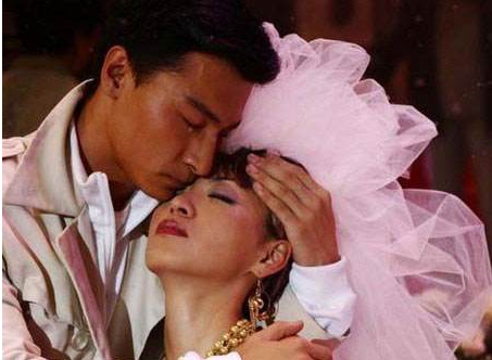 粉丝都泪奔了,只为纪念逝去的她|刘德华|梅艳芳|演唱会_新浪新闻