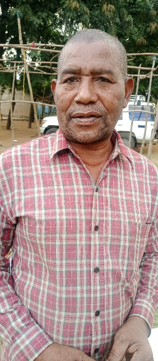 马库尤村的村民阿里，在大豆试种中，被评为“最佳农民第一名”。中国农业大学供图