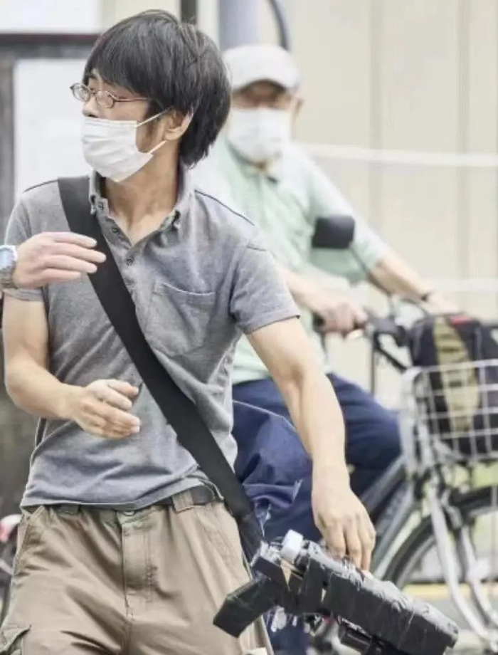 嫌疑人（图片来源：央视新闻客户端）