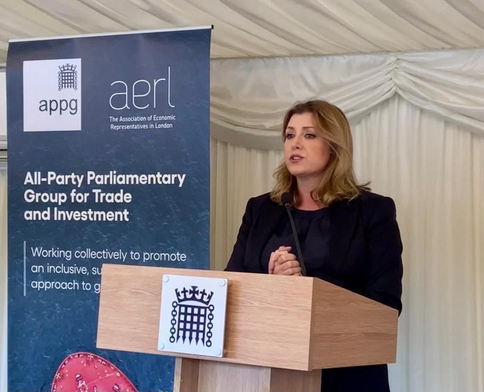 莫道特在热门候选人中较为“平民”&nbsp; 图源：莫道特个人社交媒体