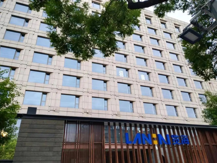 （图片来源：《财经》记者现场拍摄）